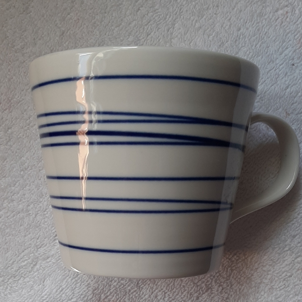 Royal Doulton London 1815 Pacific Replacement Mug White Blue stripes 12oz.